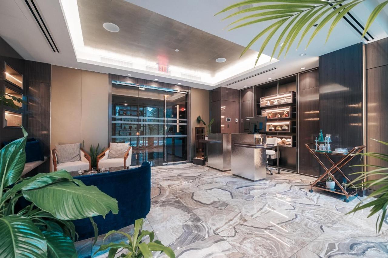 พาราด็อกซ์ โฮเทล แวนคูเวอร์ Hotel ภายนอก รูปภาพ