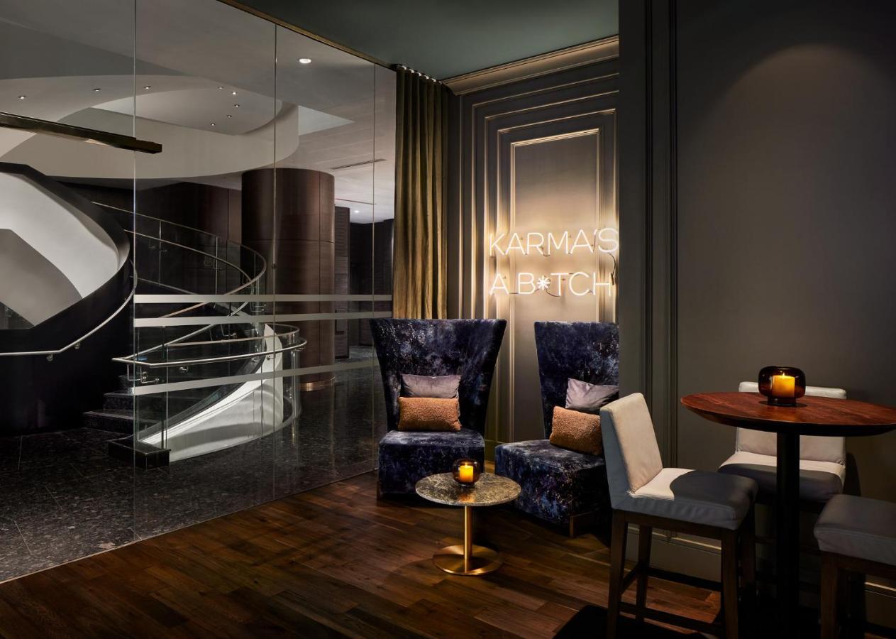 พาราด็อกซ์ โฮเทล แวนคูเวอร์ Hotel ภายนอก รูปภาพ