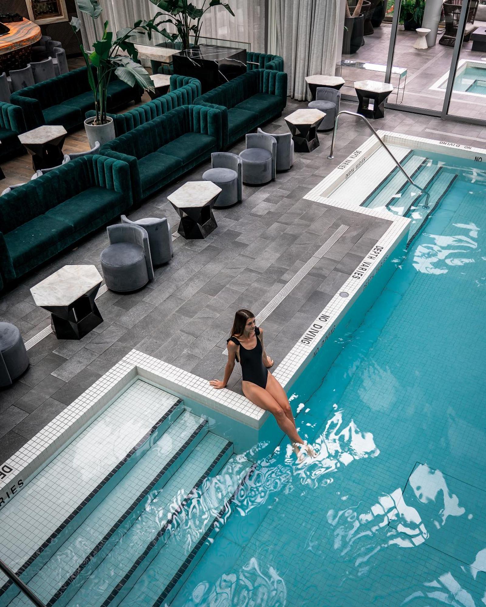 พาราด็อกซ์ โฮเทล แวนคูเวอร์ Hotel ภายนอก รูปภาพ