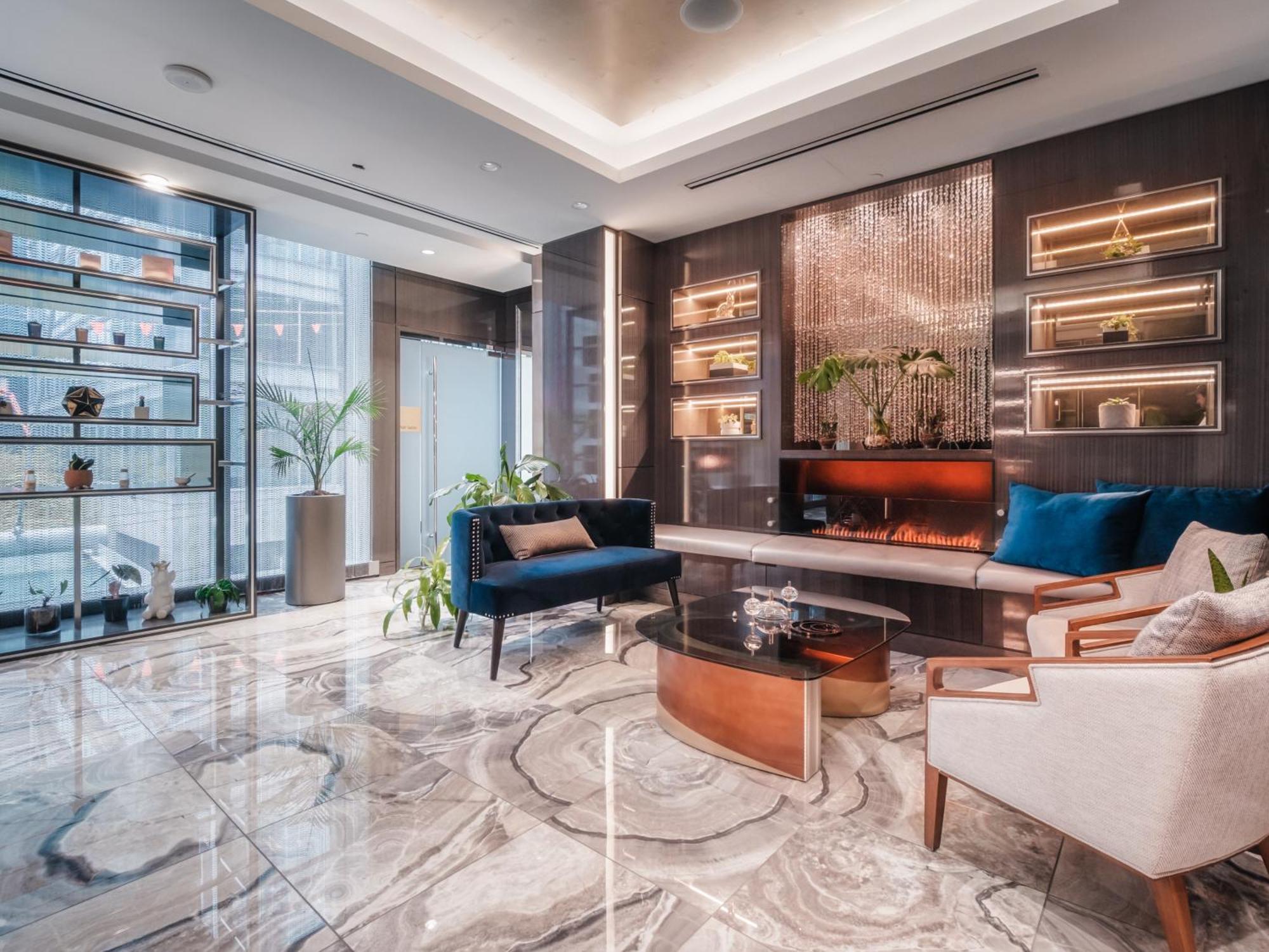 พาราด็อกซ์ โฮเทล แวนคูเวอร์ Hotel ภายนอก รูปภาพ